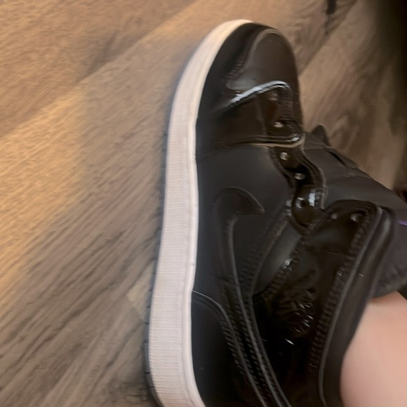 Nike Air Jordan’s size 5Y fits Womans size 6 - Picture 1 of 4